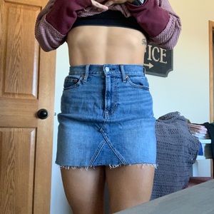Gap mini jean skirt